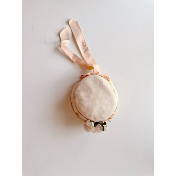 Vintage Ivory Straw Weave Pale Pink Grosgrain Ribbon Faux Flower Cloche Hat - Picture 5 of 16